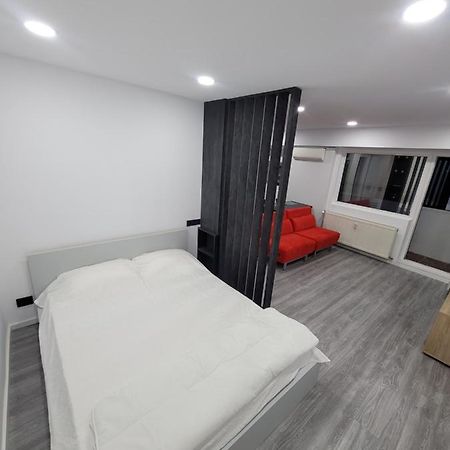 Studio 88 Bucarest Esterno foto